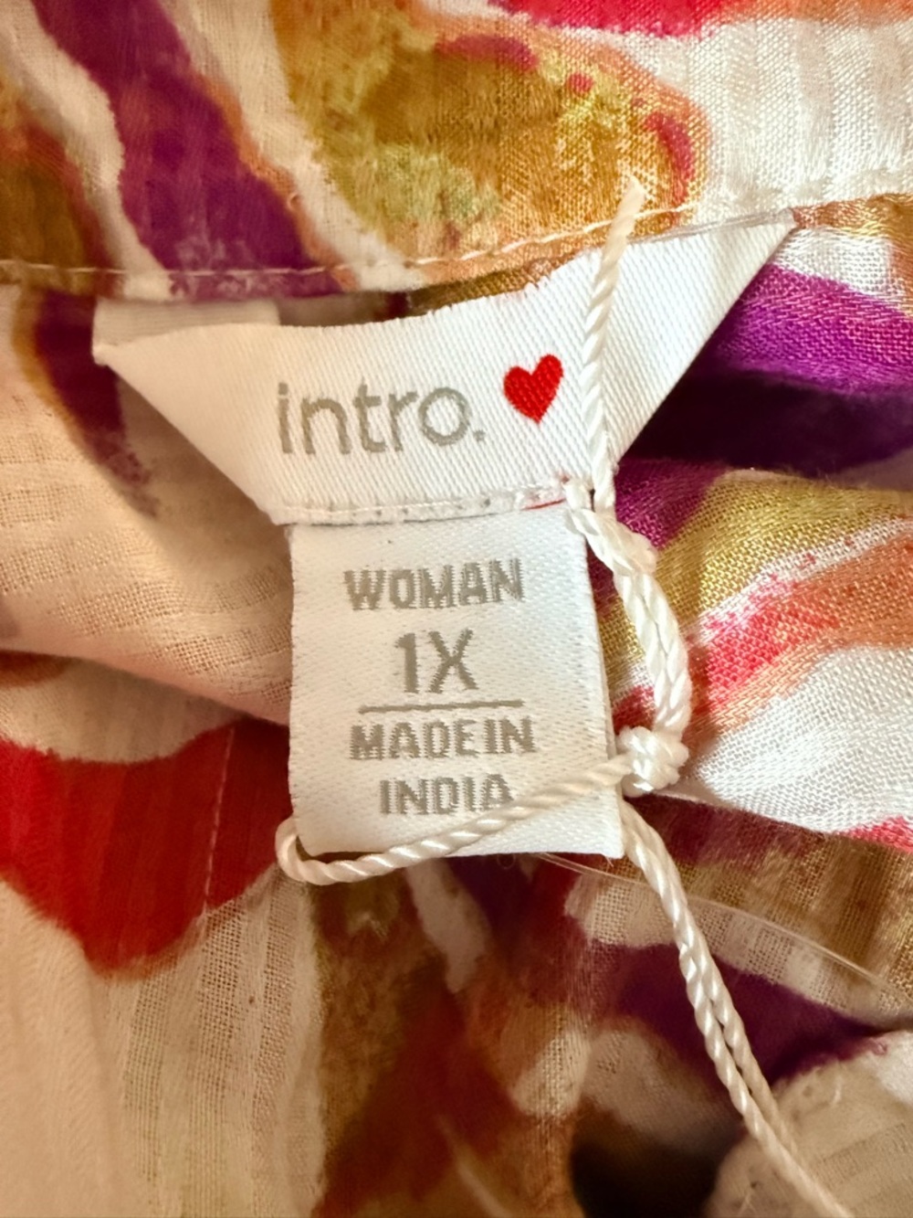 Intro. Multicolor Tunic Open Collar Button Details, 1X - Picture 7 of 10
